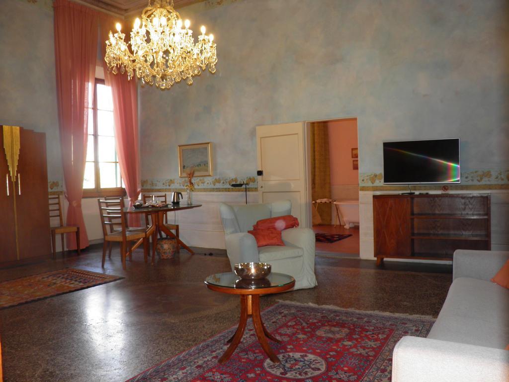 Torre Dei Lari Residenza D'Epoca Bed & Breakfast Florenţa Exterior foto